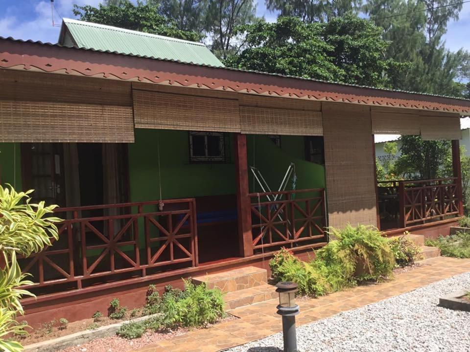 Benjamine'S Guesthouse La Digue Luaran gambar